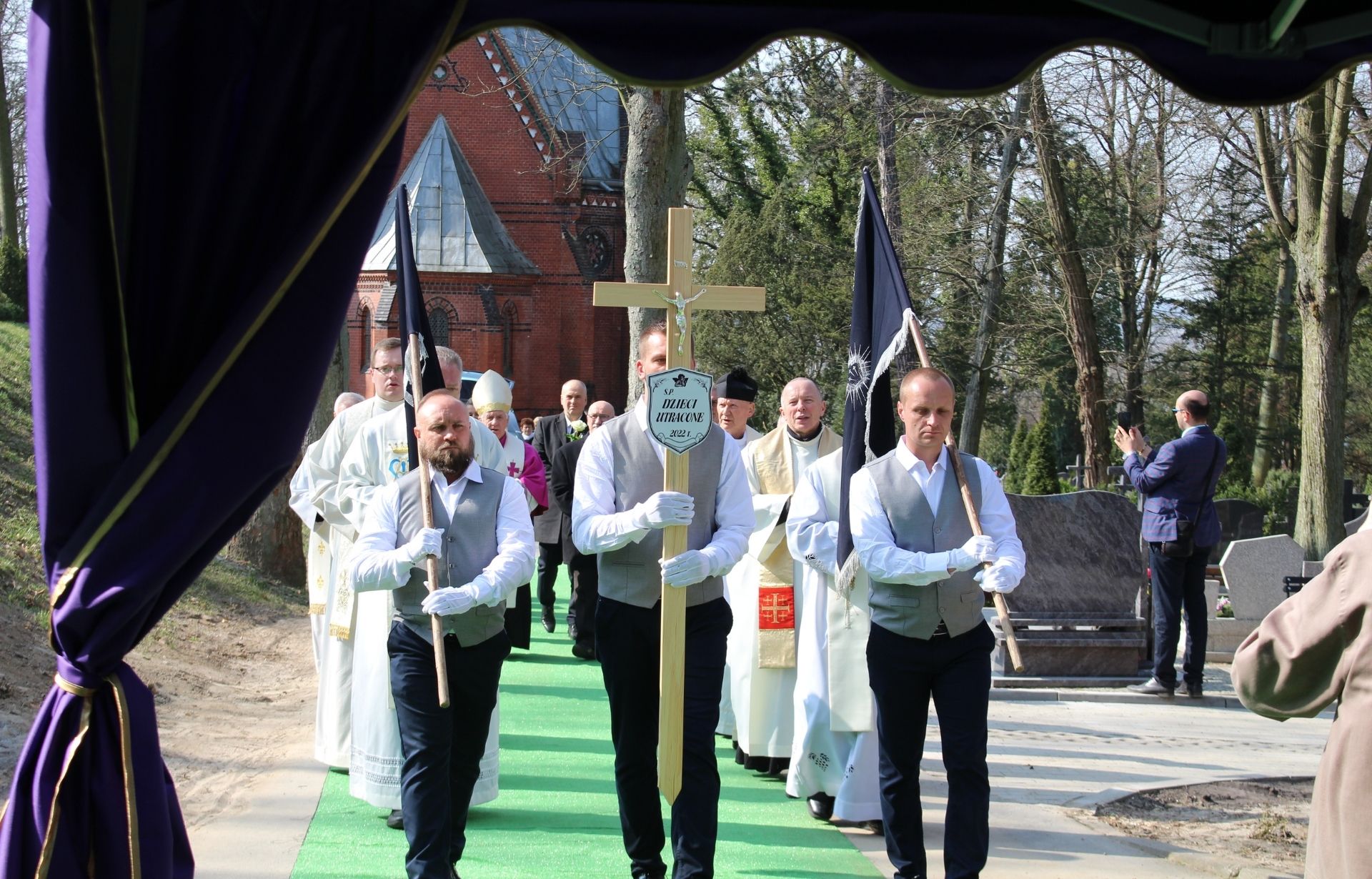W Gryfinie odbył się pierwszy pogrzeb Dzieci Utraconych