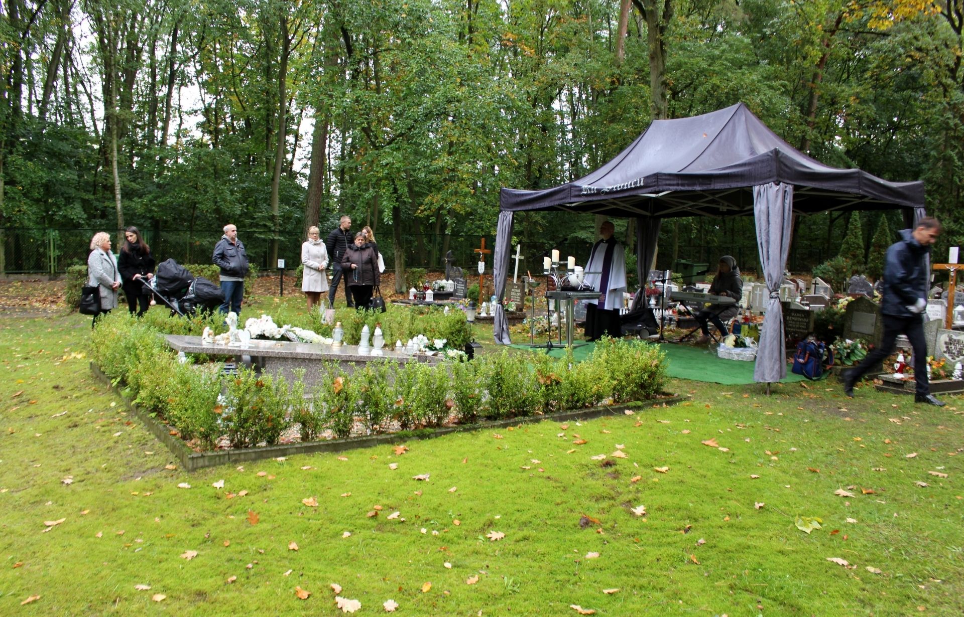 W Policach odbył się pochówek 12 Dzieci Utraconych 